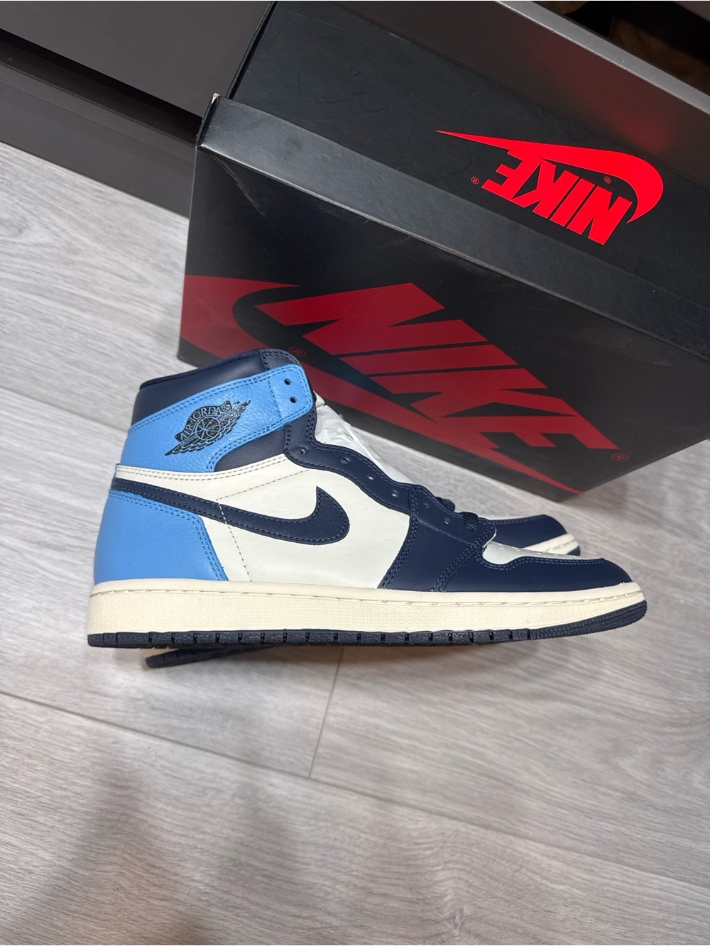 Dead-stock, brand new Jordan 1 High Obsidian